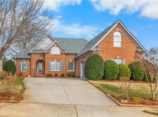 1213 Colston Ct, Kernersville, NC 27284