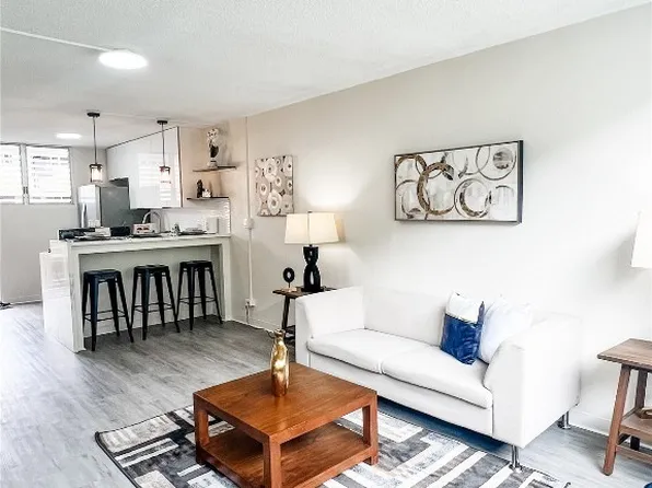 755 McNeill St APT B202, Honolulu, HI 96817