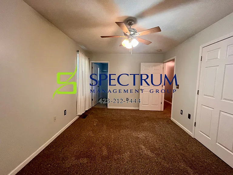 1733 Hugh Dr — Photo 11
