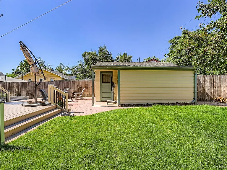 4935 Meade St — Photo 25