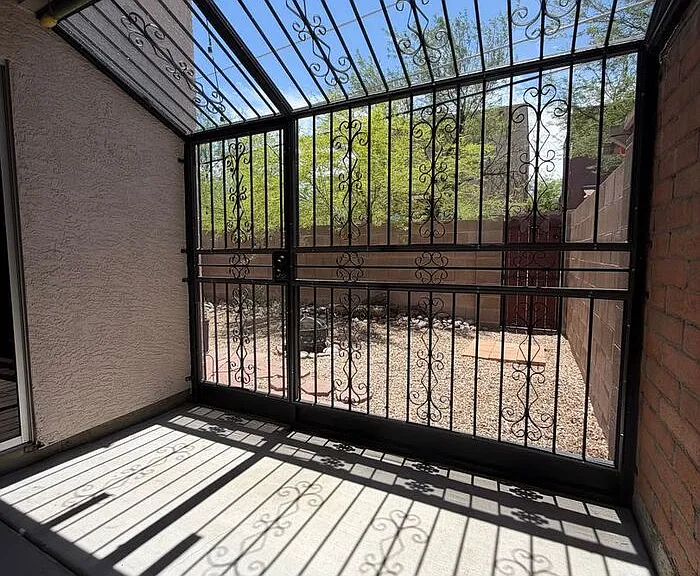 2825 N Adelaide Pl — Photo 7