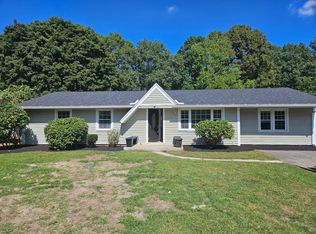 169 Powderhorn Dr, Taunton, MA 02780