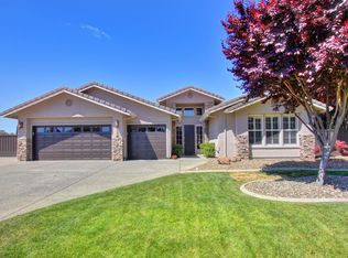 9043 Quail Cove Dr, Elk Grove, CA 95624