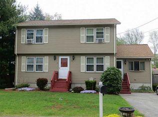 17 Abbott St, Cranston, RI 02920