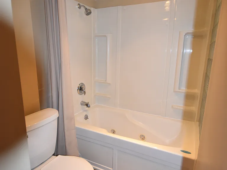 749 N Christy St — Photo 14