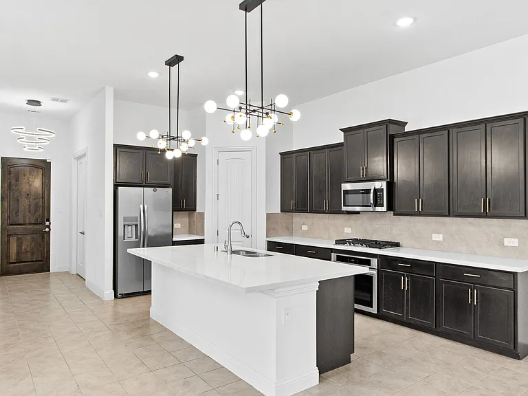 1413 Buckeye Trl — Photo 15