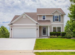 15434 Winston Ave, Urbandale, IA 50323