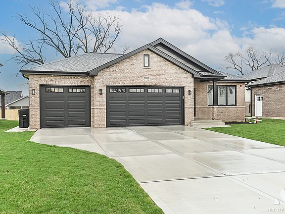 2nd image of 8039 S 85th Ct