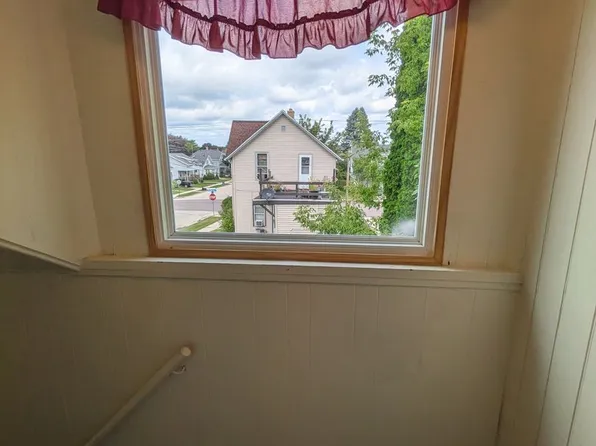 1207 S 15th St, 1207 S 15th St, Manitowoc, WI 54220