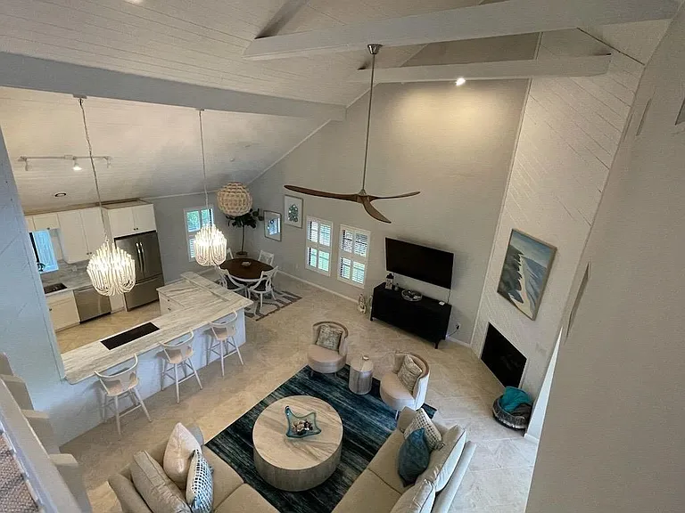 500 Periwinkle Way — Photo 23