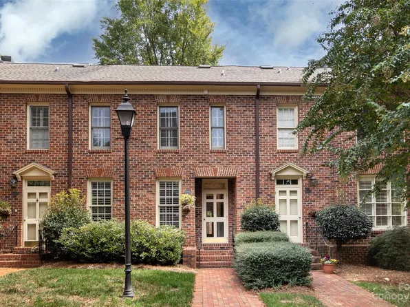 4411 Columbine Ct, Charlotte, NC 28226