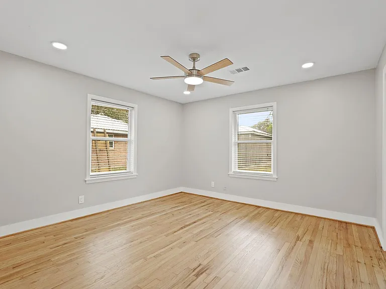 5451 Redstart St — Photo 18