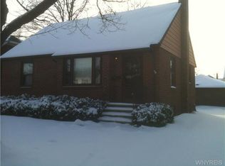 41 Massachusetts Ave, Lockport, NY 14094