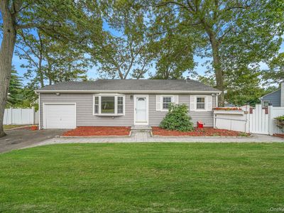 20 Arlington Terrace, Lake Grove, NY, 11755