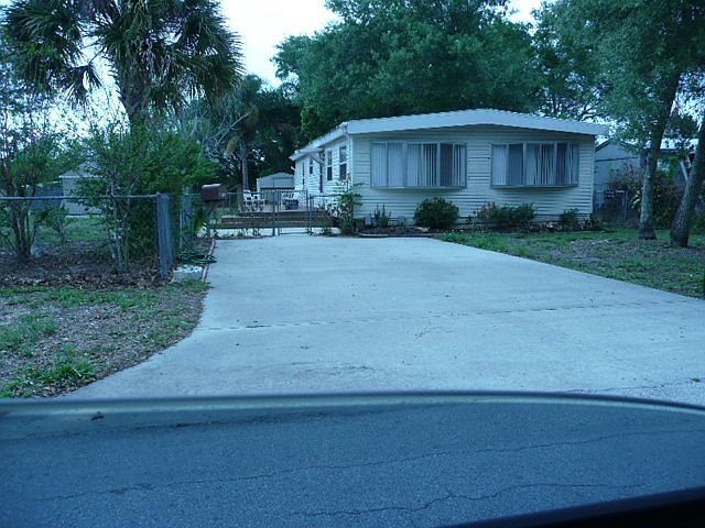 front with 2 car parking