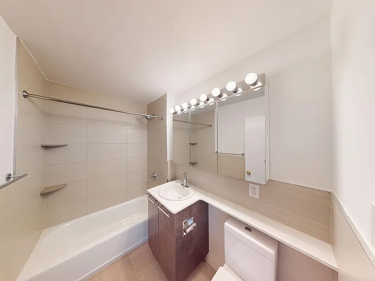 121 Reade St #4C — Photo 11