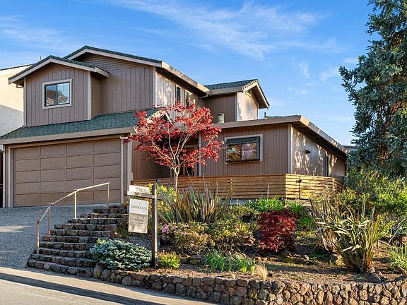4th image of 610 Lori Drive