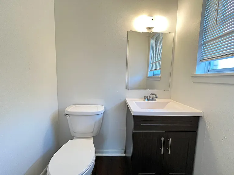 409 La Bradford Dr — Photo 14