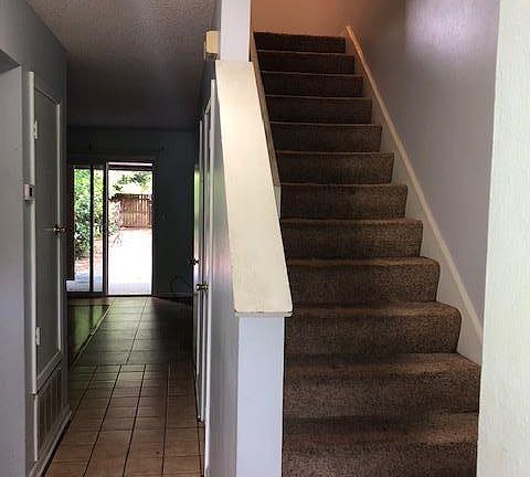 3rd image of 19 Cape Dr NW APT B