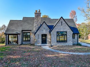 2806 Oak Hill Rd, Evansville, IN 47711