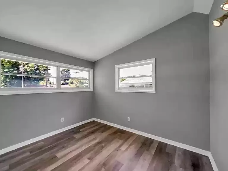 360 Chicago Ave — Photo 13