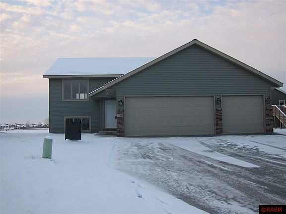 2nd image of 116 Pinehurst Ct