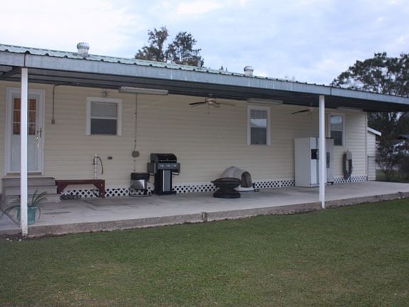 3rd image of 102 Canal Ln