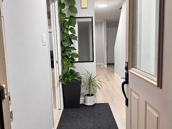 2nd image of 550 2nd St #2