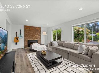 12543 SE 72nd St, Renton, WA 98056