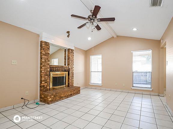 3rd image of 14512 Seminole Dr
