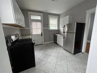 6041 Waterman Blvd — Photo 3
