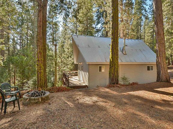 4th image of 28086 Strawberry Dr