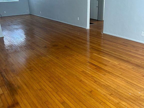 3rd image of 3101 Belden Cir APT 2