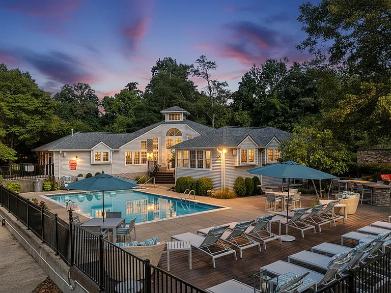 Resort-Style Pool and Sundeck at The Retreat at Stillmeadow Apartments