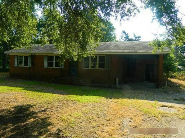 315 E Parkin Ave, Parkin, AR 72373