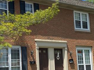 5255 Griffen House Ct, Columbus, OH 43235