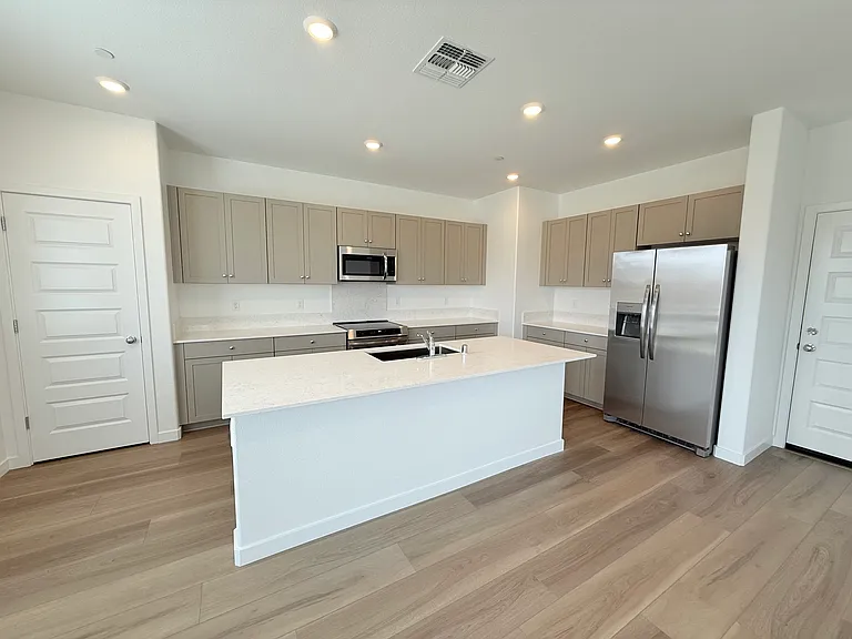8372 Valpane Way — Photo 15