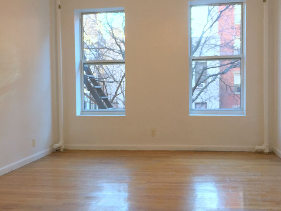 1st image of 403 W 54th St APT 4C