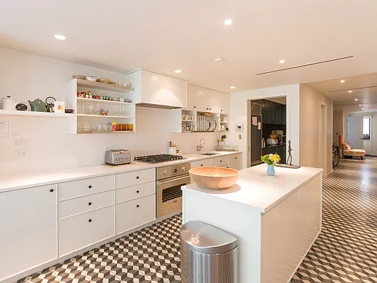Sold by Sotheby's International Realty | media 20