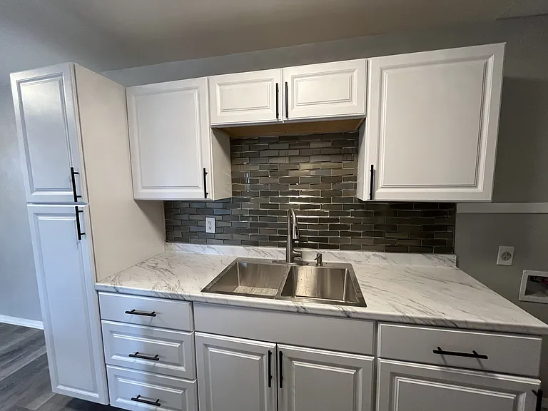2414 Hancock Ave #2418 — Photo 1