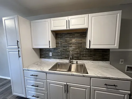 2414 Hancock Ave #2418 Photo 1