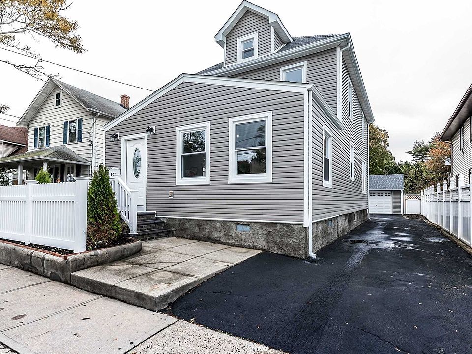 1st image of 207 Butler St