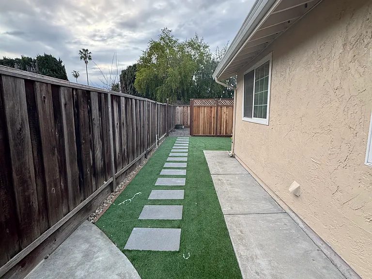 3021 Stonehenge Rd — Photo 4