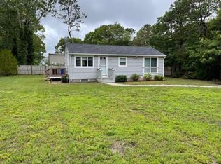 39 Woodside Dr, East Falmouth, MA 02536
