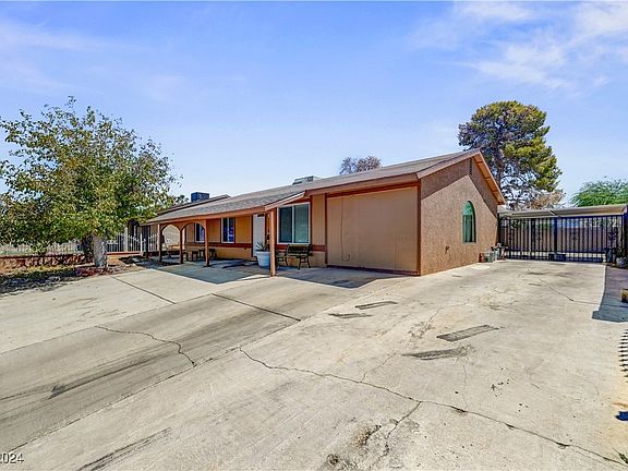 3rd image of 1005 Marion Dr