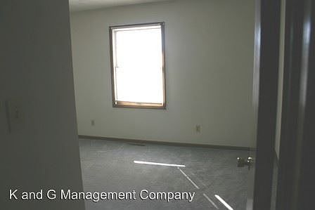 4th image of 1309 Country Side Dr APT A