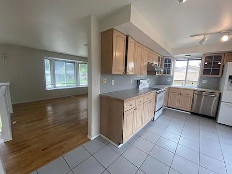 1050 Tacoma Ave NE — Photo 56