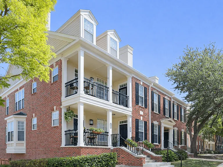 The Caruth Townhomes in Dallas, Texas