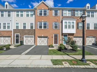 134 Waypoint Dr #1804, Eatontown, NJ 07724