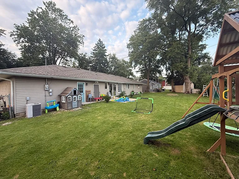 122 Gall Ln — Photo 12